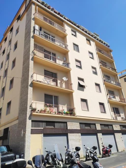 ליבורנו La Venezia'S Studio Flat מראה חיצוני תמונה